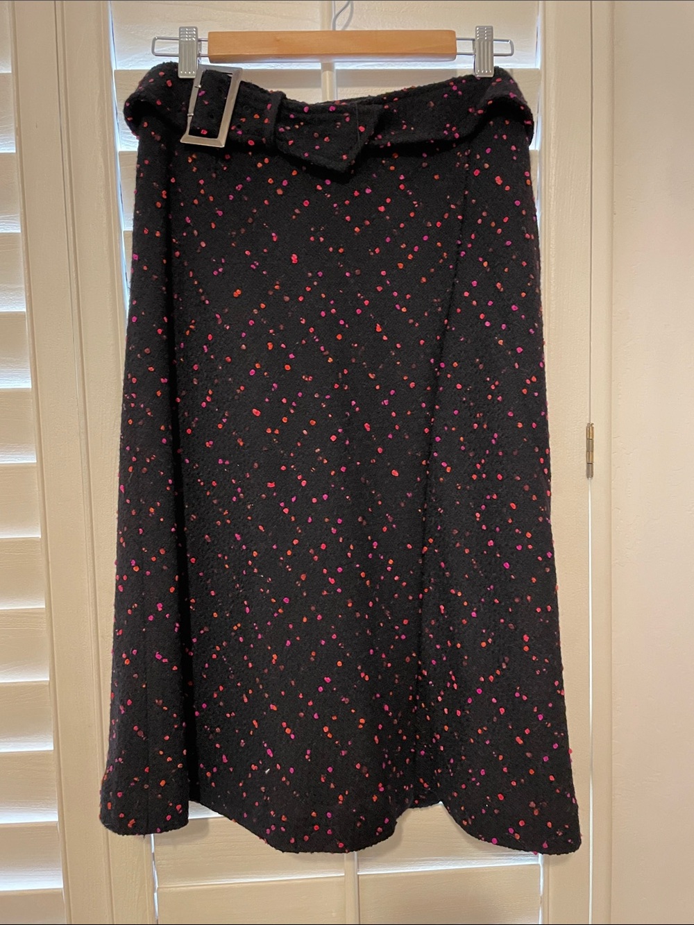 Valerie Stevens Black A-Line Wool Wrap Skirt with Pink and Orange Dot Print